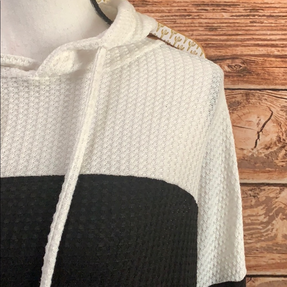 Boutique Multi Colored Pullover - image 3